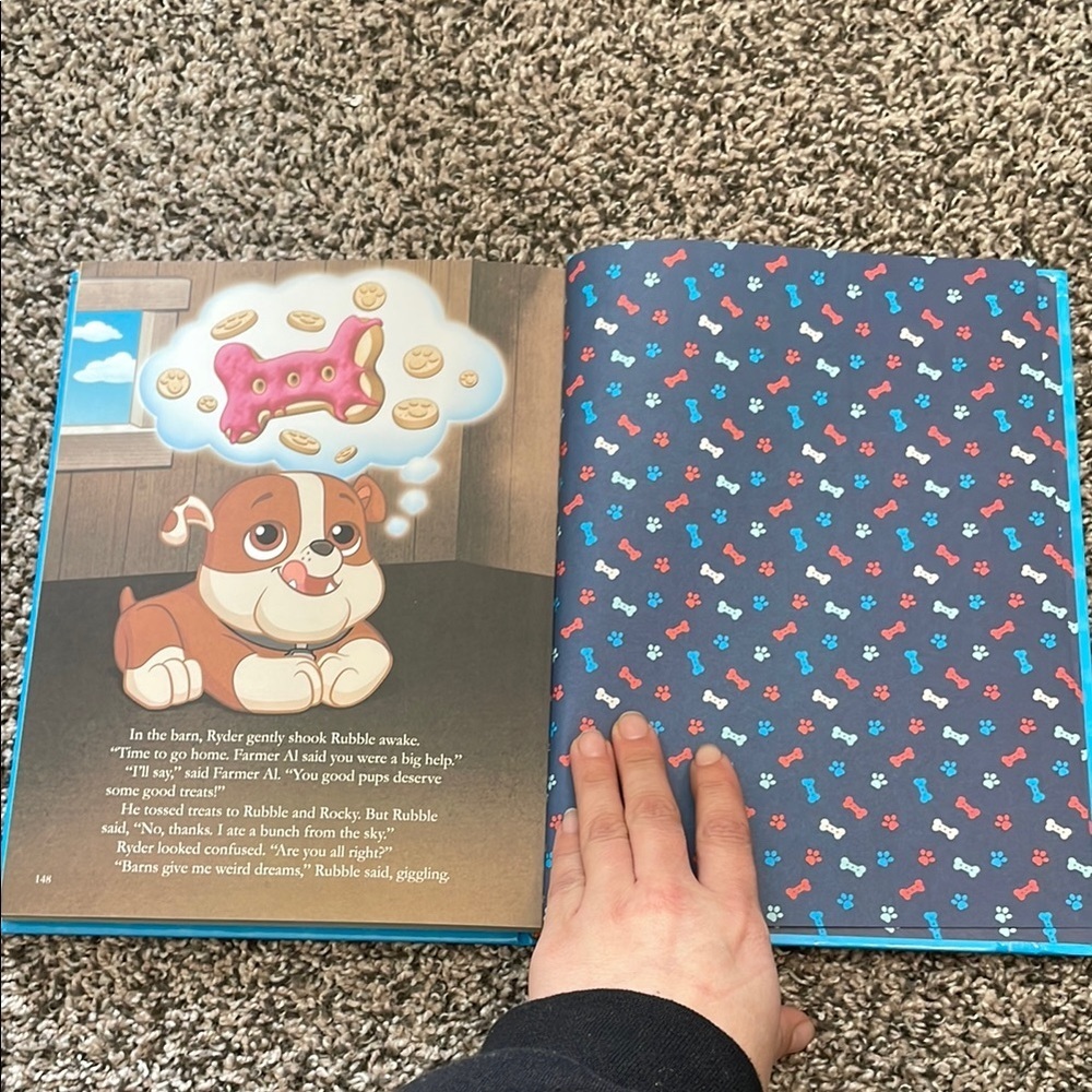 Nickelodeon PAW Patrol 5-Minute Stories Book - Blue and Red - Picture 4 of 5